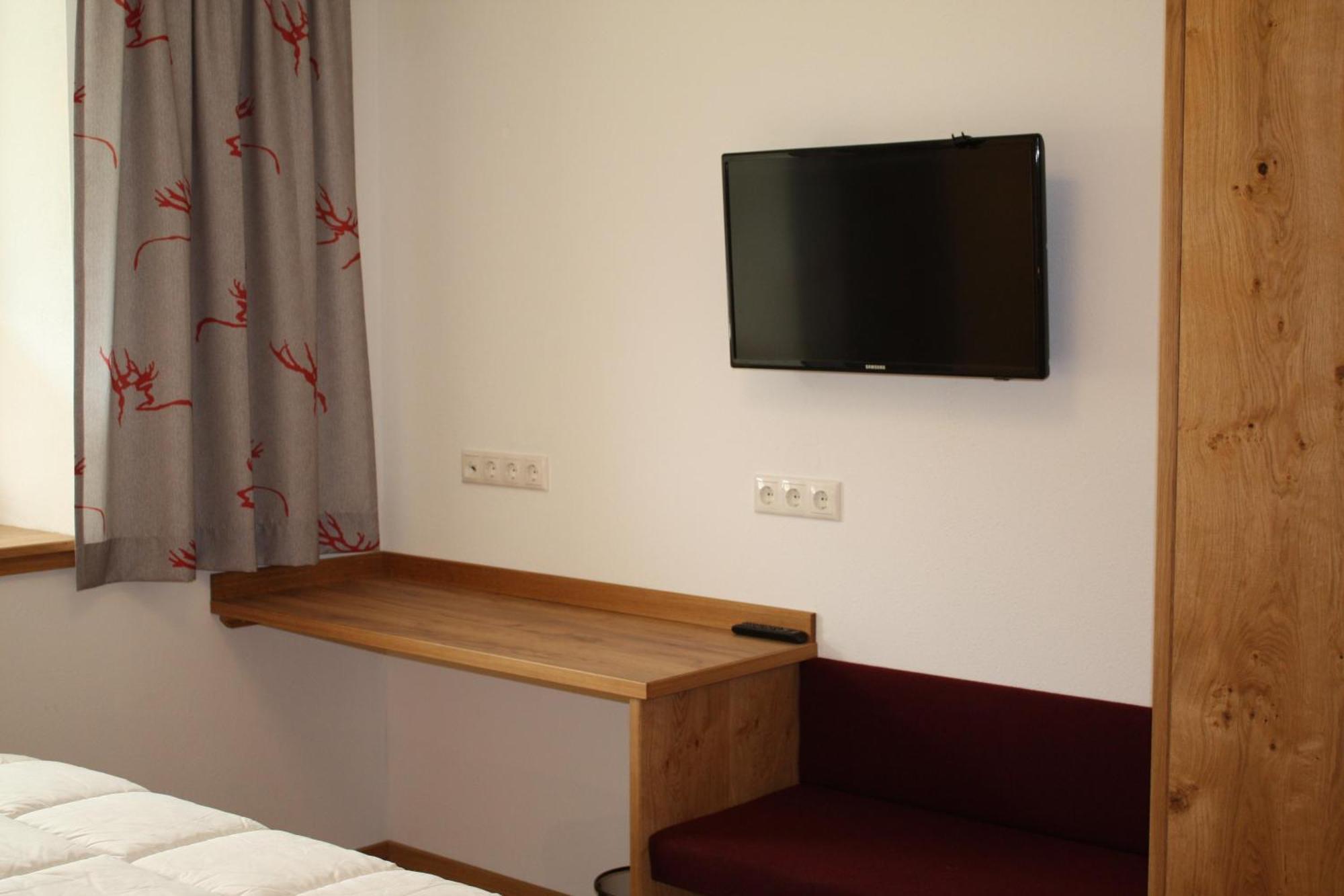 Ferienhaus & -Wohnung Flatscher Waidring Bagian luar foto